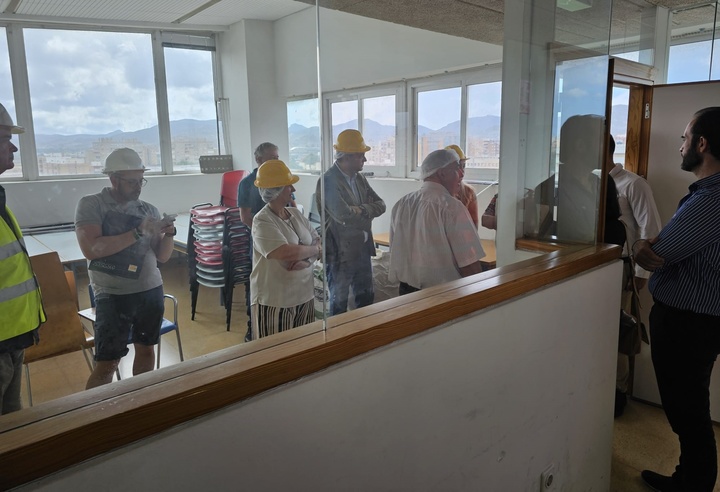 El director general de Universidades e Investigación comprueba que "las obras de adecuación para albergar los estudios de Enfermería en Cartagena avanzan a buen ritmo y estarán terminadas para el comienzo del curso"