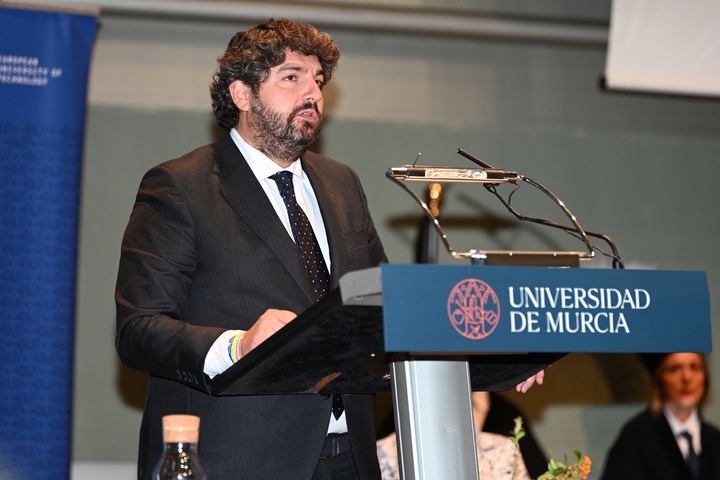 Apertura del curso académico universitario (2)