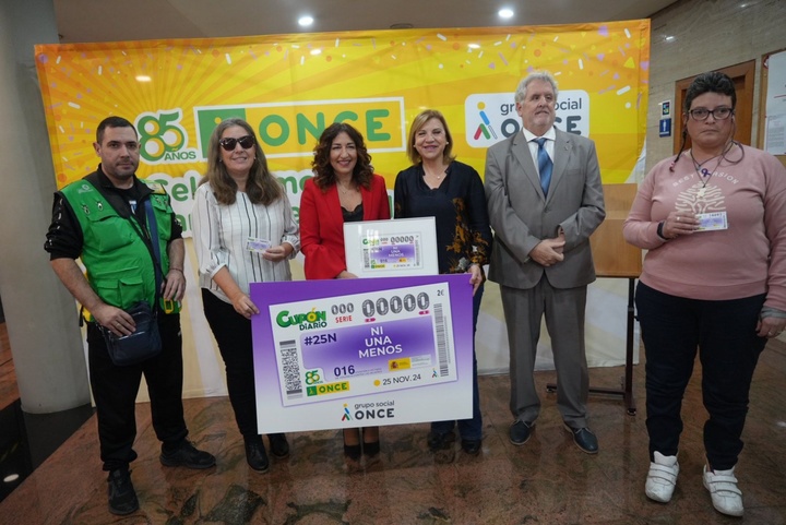 Política Social presenta el cupón conmemorativo de la ONCE, por el Día Internacional de la Eliminación de la Violencia contra la Mujer