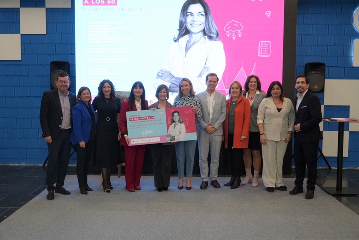 La consejera de Política Social, Familias e Igualdad, Conchita Ruiz, durante el acto de clausura del programa regional 'Impulso Mujer +50'