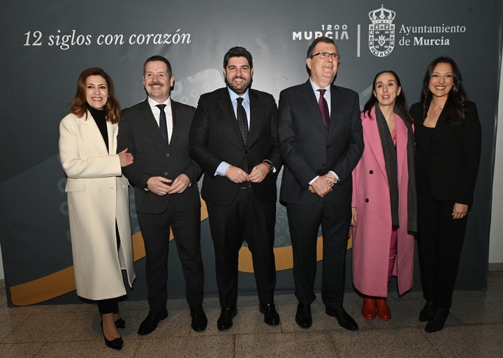 López Miras clausura el acto promocional de los 1.200 años de Murcia y destaca que la ciudad "mira con orgullo a su historia y se proyecta con fuerza al futuro"