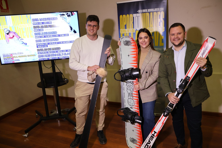 La Comunidad pone en marcha 'OporTÚnidades en la Nieve', viajes a Sierra Nevada en el marco del Plan de Juventud