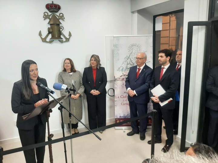 La consejera de Turismo, Cultura, Juventud y Deportes, Carmen Conesa, en el acto inaugural del nuevo espacio expositivo de la Cofradía California