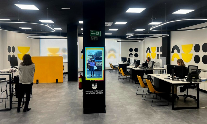 El modelo de las oficinas 'store' apuesta por los espacios abiertos y accesibles y una atención personalizada