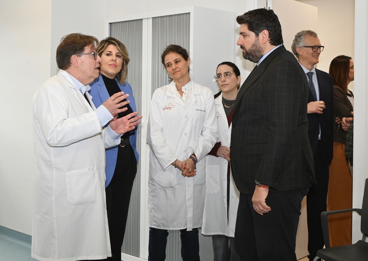 López Miras inaugura el nuevo edificio de Atención Primaria del Centro de Salud Barrio de Peral (2)