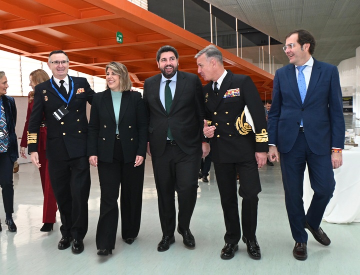 López Miras inaugura en Cartagena el Congreso Industria Naval de Defensa Europea (2)