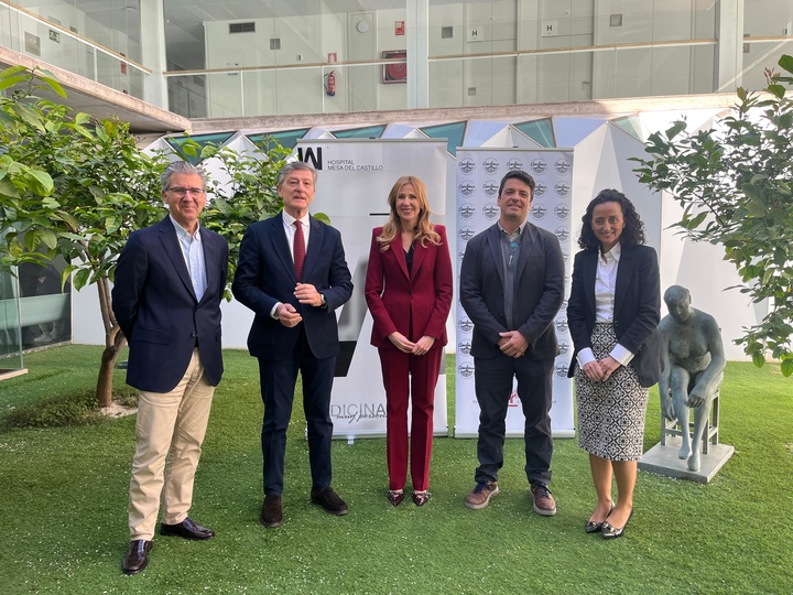Visita al Hospital Mesa del Castillo, una empresa beneficiaria de esta iniciativa.
