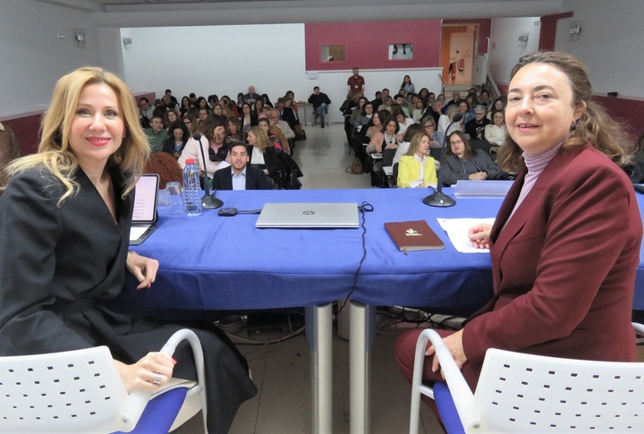 La Consejería de Empresa participa en una jornada sobre contratación pública y competencia