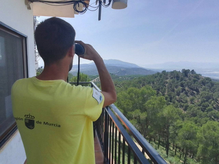 Uno de los Agentes Medioambientales en uno de los 20 puntos de vigilancia.