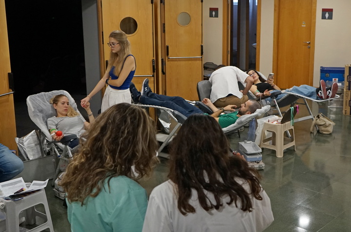 Salud ha organizado para mañana una campaña de donación de médula ósea destinada a jóvenes en hospitales y universidades