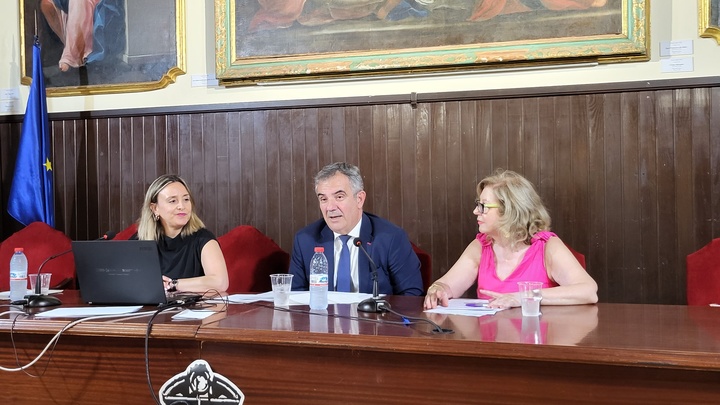 El consejero Juan María Vázquez destaca el impulso del Gobierno regional al talento joven femenino en las áreas STEM y reconoce su importancia en la entrega de Premios Piedad de la Cierva y distinciones de Lyceum