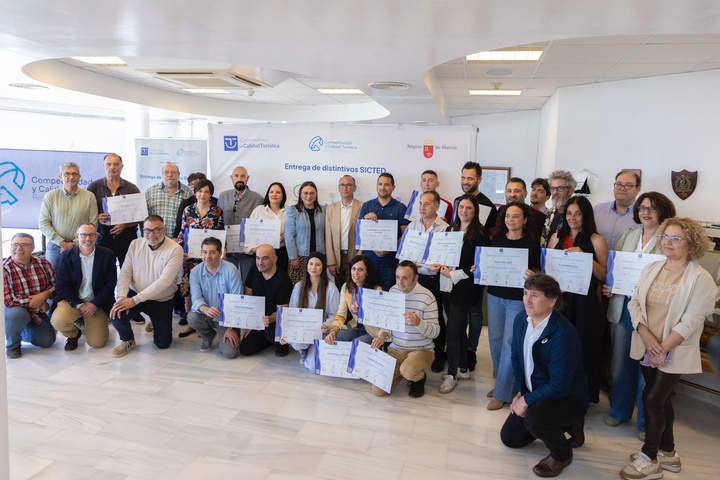 Imagen de uno de los actos de entrega de certificaciones SICTED.