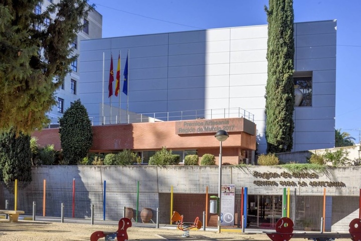 Balance semestral de Artesanía.