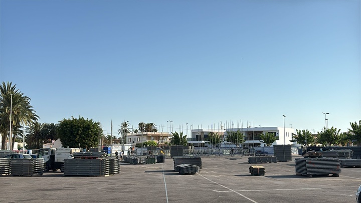 Montaje del festival 'Sal de Música' de San Pedro del Pinatar