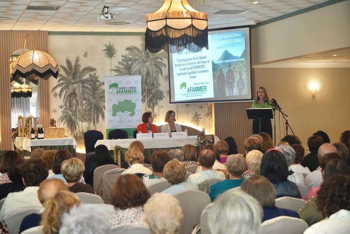 La consejera Conchita Ruiz destaca el trabajo de la mujer rural como "esencial para construir el futuro de la Región de Murcia"