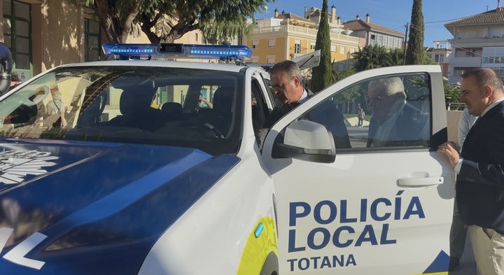 Nuevo vehículo patrulla para la Policía Local de Totana