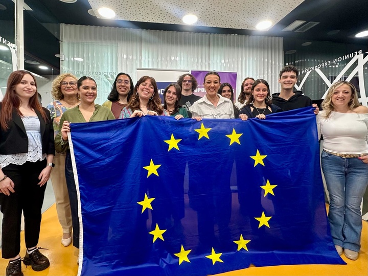 La Comunidad recibe a nueve jóvenes europeos que realizarán prácticas laborales en la Región de Murcia con el programa 'Eurodisea'