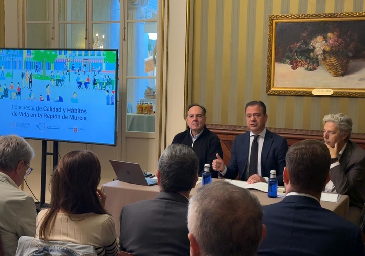 Acto de presentación del estudio presidido por el consejero de Presidencia, Portavocía, Acción Exterior y Emergencias, Marcos Ortuño.