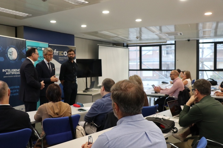 La Comunidad muestra a los empresarios de la construcción las oportunidades que ofrece la aplicación de la Inteligencia Artificial en su sector