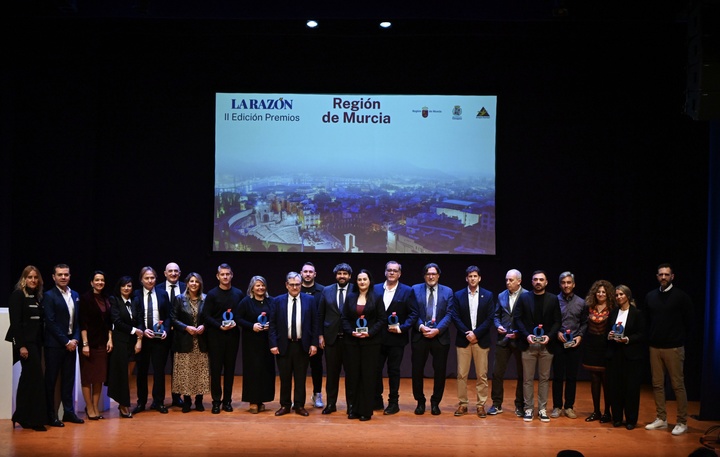López Miras clausura en Cartagena el acto de entrega de los segundos Premios Región de Murcia del diario La Razón