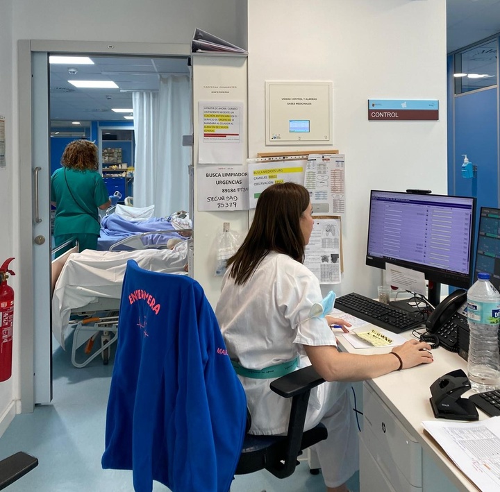 Imagen de archivo de un puesto de Enfermería en el hospital Rafael Méndez de Lorca