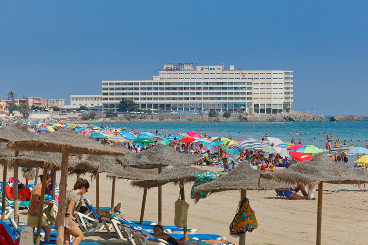 Imagen de un hotel en La Manga.