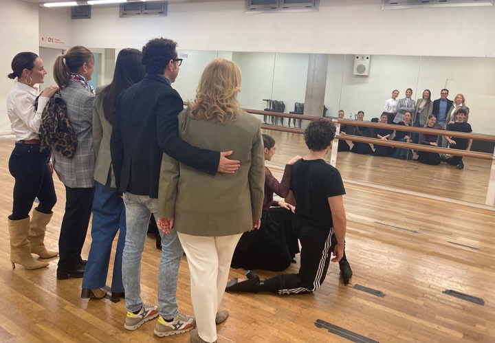 Imagen de la visita a los ensayos en el Auditorio regional Víctor Villegas