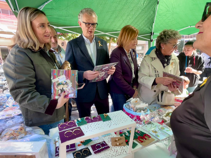 Los consejeros de Salud y Pol&iacute;tica Social, Familias e Igualdad han participado en el acto de Afacmur por el D&iacute;a Internacional del C&aacute;ncer Infantil...