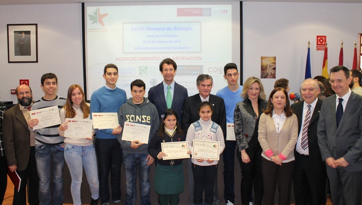 Entrega de premios en la Semana de Biología de la UMU