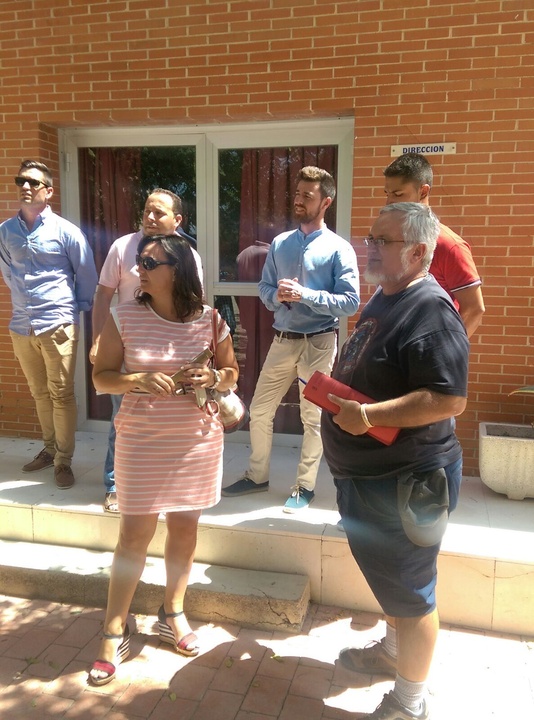 Visita del director general de Juventud al Albergue Juvenil de Calarreona