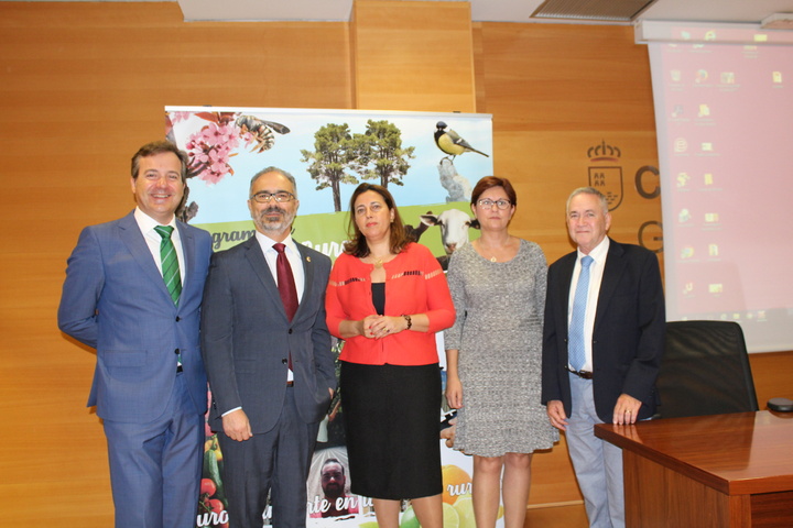 La directora general Carmen María Sandoval durante la presentación de la Jornada 'La iniciativa Leader, dinamizadora del territorio rural'